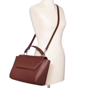 Universal Thread Top Handle Shoulder Handbag in Wine